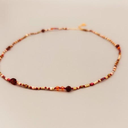 Collier HIPPY ras de cou bohème chic bordeaux