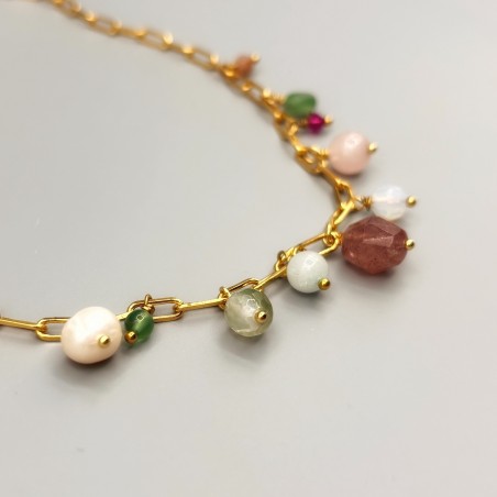 Collier luxe à Breloques pierres naturelles et perles